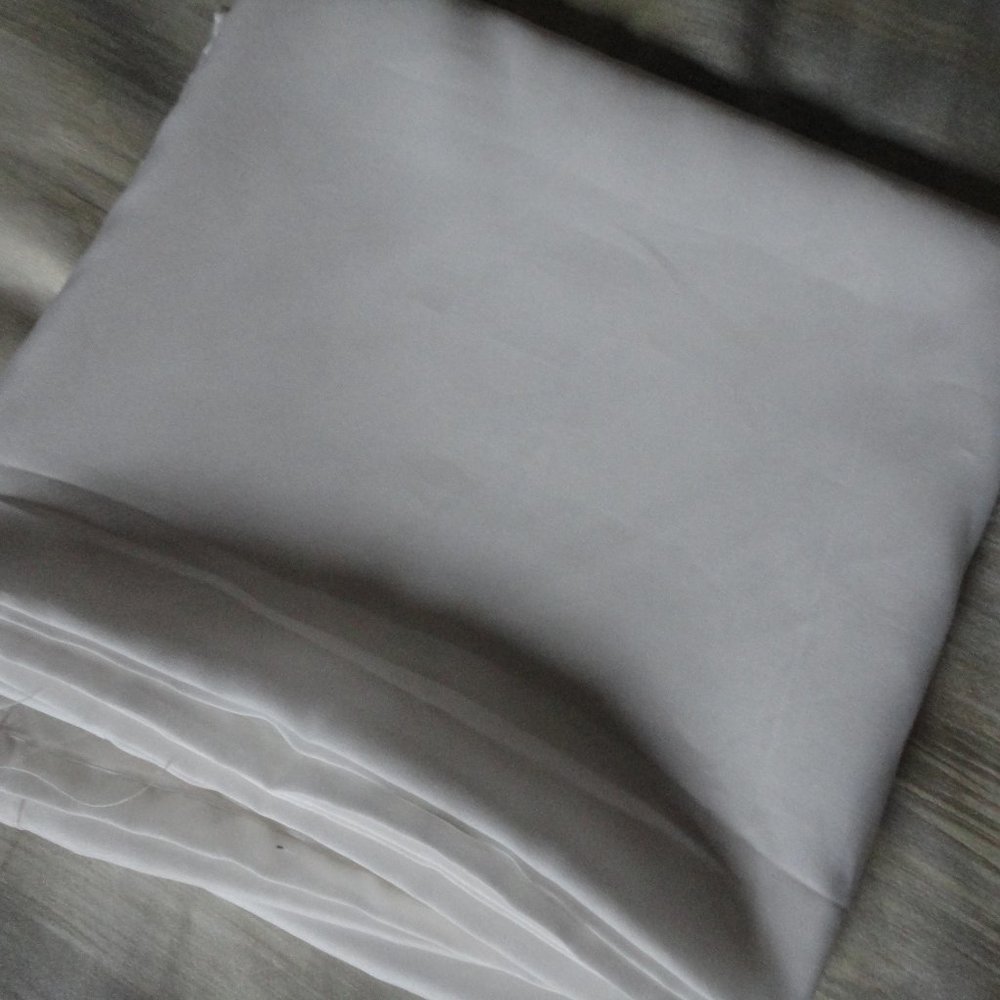 White Fabric Shower Cutain